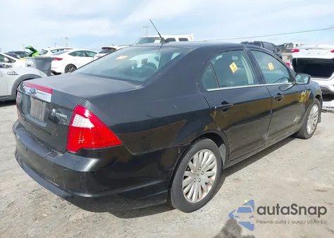 2010 Ford Fusion Hybrid z USA, uszkodzony, nr VIN 3FADP0L30AR178517